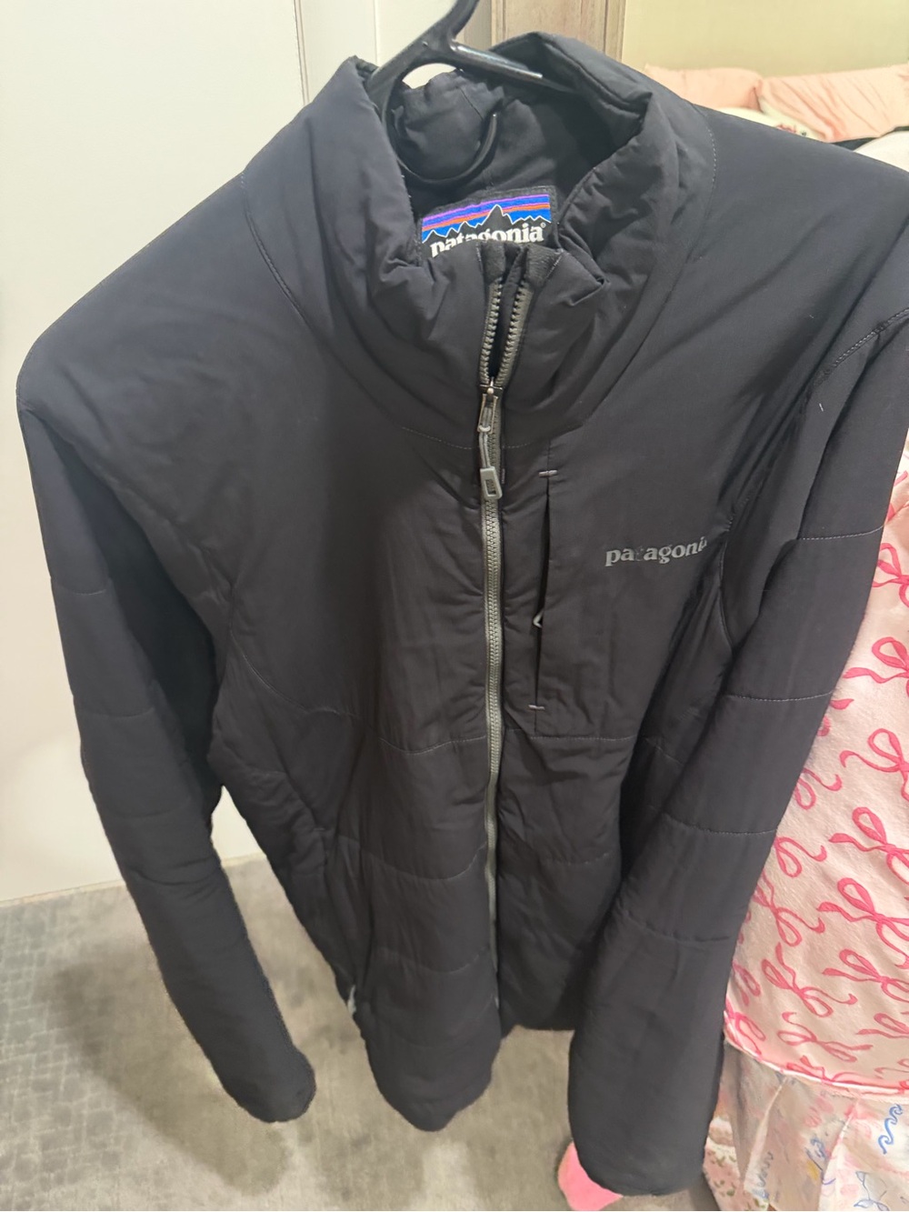 Patagonia Black Men's Insulated Puffer Jacket